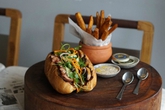 Ổ bánh mì giá hơn 2,2 triệu đồng tại TP HCM Ổ bánh mì giá hơn 2,2 triệu đồng tại TP HCM