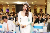Phạm Hương bồi hồi khi trở lại nơi đăng quang Hoa hậu Hoàn vũ Việt Nam Phạm Hương bồi hồi khi trở lại nơi đăng quang Hoa hậu Hoàn vũ Việt Nam