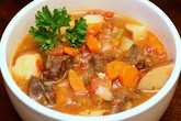Hai món bạn chỉ nên ăn khi đi máy bay Hai món bạn chỉ nên ăn khi đi máy bay