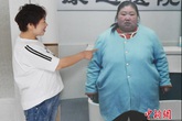 Bị chồng bỏ, bà mẹ đơn thân quyết tâm "vứt bỏ" 121kg mỡ thừa và cái kết không thể ngọt ngào hơn Bị chồng bỏ, bà mẹ đơn thân quyết tâm "vứt bỏ" 121kg mỡ thừa và cái kết không thể ngọt ngào hơn