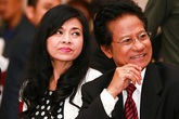 Chế Linh: 'Tôi ép nhà vợ gả cưới bằng cách dẫn cô ấy bỏ trốn' Chế Linh: 'Tôi ép nhà vợ gả cưới bằng cách dẫn cô ấy bỏ trốn'