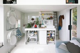 Chỉ 12m² nhưng căn nhà ven biển của chàng trai trẻ khiến ai cũng mê tít bởi quá đẹp và tiện nghi Chỉ 12m² nhưng căn nhà ven biển của chàng trai trẻ khiến ai cũng mê tít bởi quá đẹp và tiện nghi