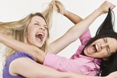 Lại dậy sóng chuyện vợ lột trần và trói nhân tình đang có bầu: Đàn bà trị nhau, đàn ông hưởng lợi Lại dậy sóng chuyện vợ lột trần và trói nhân tình đang có bầu: Đàn bà trị nhau, đàn ông hưởng lợi