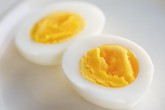 Ăn trứng gà kiểu này chẳng khác nào tự đầu độc cả gia đình Ăn trứng gà kiểu này chẳng khác nào tự đầu độc cả gia đình