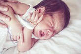 Mẹ nhanh trí dùng cách “trong uống ngoài thoa” cho bé hết ho – sổ mũi Mẹ nhanh trí dùng cách “trong uống ngoài thoa” cho bé hết ho – sổ mũi