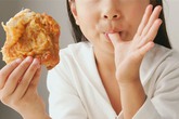 Những thực phẩm khiến con nhỏ dậy thì sớm mẹ Việt vẫn cho ăn hàng ngày Những thực phẩm khiến con nhỏ dậy thì sớm mẹ Việt vẫn cho ăn hàng ngày