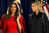 Bí mật mối quan hệ mẹ kế, con chồng của phu nhân Melania và Ivanka Trump Bí mật mối quan hệ mẹ kế, con chồng của phu nhân Melania và Ivanka Trump
