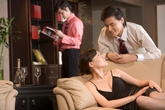 Bi kịch: Chồng dàn cảnh đánh ghen để đẩy vợ ra đường Bi kịch: Chồng dàn cảnh đánh ghen để đẩy vợ ra đường