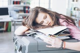 Đây là lý do nhân viên nữ cần phải ngủ trưa ở nơi làm việc Đây là lý do nhân viên nữ cần phải ngủ trưa ở nơi làm việc