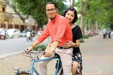 Người vợ đứng sau 'gánh việc lớn' của nghệ sĩ Vượng Râu Người vợ đứng sau 'gánh việc lớn' của nghệ sĩ Vượng Râu