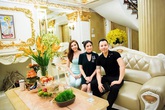 Lóa mắt trước biệt thự "khủng" và dát đầy vàng của Lý Nhã Kỳ Lóa mắt trước biệt thự "khủng" và dát đầy vàng của Lý Nhã Kỳ