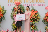 Quỹ "Vì Tầm Vóc Việt" trao tặng bổng trị giá hàng tỷ đồng tại TH School Quỹ "Vì Tầm Vóc Việt" trao tặng bổng trị giá hàng tỷ đồng tại TH School