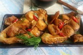 Cá kho muốn ngon, đừng quên bí quyết này Cá kho muốn ngon, đừng quên bí quyết này