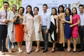Lần đầu tiên 30 biên tập viên của VTV làm người mẫu Lần đầu tiên 30 biên tập viên của VTV làm người mẫu