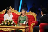 Thủy Tiên: 'Mẹ chồng trách tôi ít nói, khinh người' Thủy Tiên: 'Mẹ chồng trách tôi ít nói, khinh người'