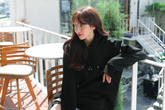 Chính ra áo nỉ hoodie cũng thời thượng, phong cách lắm chứ chẳng nghịch ngợm như ta vẫn tưởng Chính ra áo nỉ hoodie cũng thời thượng, phong cách lắm chứ chẳng nghịch ngợm như ta vẫn tưởng