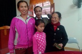 Cô bé nghèo học giỏi nhặt được gần 40 triệu đồng tìm người trả lại Cô bé nghèo học giỏi nhặt được gần 40 triệu đồng tìm người trả lại
