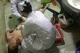 Ba mẹ con nguy kịch sau khi tắm và lời cảnh báo từ thói quen sử dụng bình nóng lạnh Ba mẹ con nguy kịch sau khi tắm và lời cảnh báo từ thói quen sử dụng bình nóng lạnh