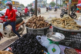 Những con đường chuyên bán củ quả dân dã ở Sài Gòn Những con đường chuyên bán củ quả dân dã ở Sài Gòn