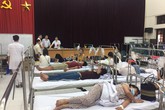 Hà Nội: "Báo động đỏ" sốt xuất huyết, có gia đình vẫn không cho phun thuốc diệt muỗi Hà Nội: "Báo động đỏ" sốt xuất huyết, có gia đình vẫn không cho phun thuốc diệt muỗi