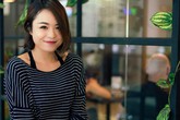Thái Trinh: 'Bị trầm cảm, tôi rụng tóc, mỗi khi tỉnh dậy lại khóc' Thái Trinh: 'Bị trầm cảm, tôi rụng tóc, mỗi khi tỉnh dậy lại khóc'