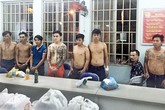 Nhóm bảo kê 'thu' của người chuyển giới bán dâm 200.000 đồng/ngày Nhóm bảo kê 'thu' của người chuyển giới bán dâm 200.000 đồng/ngày