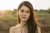 Á hậu Thùy Dung khoe vẻ đẹp mong manh ở đảo Phú Quý Á hậu Thùy Dung khoe vẻ đẹp mong manh ở đảo Phú Quý