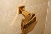 Muôn kiểu dát vàng kỳ lạ để thể hiện đẳng cấp của các đại gia Muôn kiểu dát vàng kỳ lạ để thể hiện đẳng cấp của các đại gia