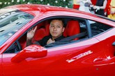 Vì sao Tuấn Hưng giàu nhất nhì giới nghệ sĩ miền Bắc? Vì sao Tuấn Hưng giàu nhất nhì giới nghệ sĩ miền Bắc?