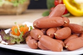 Những tiết lộ đáng sợ về tác hại của xúc xích với sức khỏe Những tiết lộ đáng sợ về tác hại của xúc xích với sức khỏe