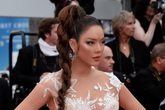 Lý Nhã Kỳ xuất hiện kiêu sa trong ngày thứ 2 ở LHP Cannes Lý Nhã Kỳ xuất hiện kiêu sa trong ngày thứ 2 ở LHP Cannes