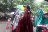 Công an vây bắt đối tượng dùng súng, lựu đạn cố thủ: Bất chấp nguy hiểm, hàng trăm người dân đội mưa... xem! Công an vây bắt đối tượng dùng súng, lựu đạn cố thủ: Bất chấp nguy hiểm, hàng trăm người dân đội mưa... xem!