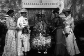 Kỳ bí "lời nguyền Kim Đài Cát" của thị tộc Diệp Hách Na Lạp khiến Thanh triều sụp đổ dưới tay Từ Hy Thái Hậu Kỳ bí "lời nguyền Kim Đài Cát" của thị tộc Diệp Hách Na Lạp khiến Thanh triều sụp đổ dưới tay Từ Hy Thái Hậu