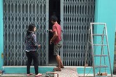 Chính quyền sơn lại nhà cô giáo xin ‘xã hội đen’ cho đi dạy Chính quyền sơn lại nhà cô giáo xin ‘xã hội đen’ cho đi dạy