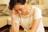 Bị nhắc mang đồ lót ra sau nhà phơi, chị dâu tôi cáu kỉnh mắng mẹ chồng: 'Sao mẹ rách việc thế nhỉ?' Bị nhắc mang đồ lót ra sau nhà phơi, chị dâu tôi cáu kỉnh mắng mẹ chồng: 'Sao mẹ rách việc thế nhỉ?'