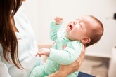 Rèn con theo cách “để mặc cho khóc” có ngày ân hận Rèn con theo cách “để mặc cho khóc” có ngày ân hận