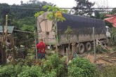 Ôtô lao vào nhà dân làm chết hai vợ chồng Ôtô lao vào nhà dân làm chết hai vợ chồng