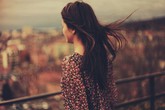 Vết thương chí mạng của người đàn bà cuối mùa nhan sắc Vết thương chí mạng của người đàn bà cuối mùa nhan sắc
