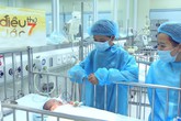 Điều ước thứ 7: Cuộc gặp cảm động của hai con trai nạn nhân vụ cháy ở Đê La Thành Điều ước thứ 7: Cuộc gặp cảm động của hai con trai nạn nhân vụ cháy ở Đê La Thành