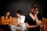 Oái oăm chồng đòi chia tay nếu không được tự do ... cặp bồ Oái oăm chồng đòi chia tay nếu không được tự do ... cặp bồ
