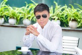 Danh ca Tuấn Ngọc: 'May mắn nhưng vẫn thấy đời buồn' Danh ca Tuấn Ngọc: 'May mắn nhưng vẫn thấy đời buồn'
