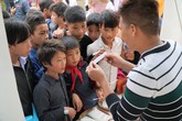Ngày hội vui cùng làng nghề mở đầu dự án "sách cho em" tại Mèo Vạc Ngày hội vui cùng làng nghề mở đầu dự án "sách cho em" tại Mèo Vạc