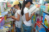 Một chương trình nhiều bộ SGK: Phải có một bộ sách chính thống để định hướng Một chương trình nhiều bộ SGK: Phải có một bộ sách chính thống để định hướng