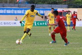 Chủ tịch Tập đoàn FLC Trịnh Văn Quyết: “Chúng tôi dừng tài trợ bóng đá Thanh Hóa” Chủ tịch Tập đoàn FLC Trịnh Văn Quyết: “Chúng tôi dừng tài trợ bóng đá Thanh Hóa”