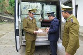 Chặn thực phẩm “bẩn” dịp cuối năm từ cửa ngõ biên giới Chặn thực phẩm “bẩn” dịp cuối năm từ cửa ngõ biên giới
