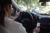 “Đại chiến” taxi: Hoang mang, tài xế tính bán xe trả nợ “Đại chiến” taxi: Hoang mang, tài xế tính bán xe trả nợ