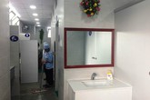 Người bệnh ngỡ ngàng khi thấy nhà vệ sinh bệnh viện không chỉ sạch mà còn đẹp Người bệnh ngỡ ngàng khi thấy nhà vệ sinh bệnh viện không chỉ sạch mà còn đẹp