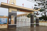 Quảng Bình: Đình chỉ công tác cô giáo bắt học trò tát bạn 230 cái khiến em phải nhập viện Quảng Bình: Đình chỉ công tác cô giáo bắt học trò tát bạn 230 cái khiến em phải nhập viện