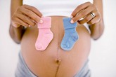 Suýt mất mạng vì "khát" con trai Suýt mất mạng vì "khát" con trai