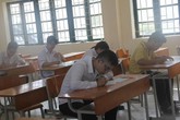 Kỳ thi THPT Quốc gia 2019: Thí sinh lo lắng vì phạm vi đề thi bao gồm cả kiến thức lớp 10 Kỳ thi THPT Quốc gia 2019: Thí sinh lo lắng vì phạm vi đề thi bao gồm cả kiến thức lớp 10
